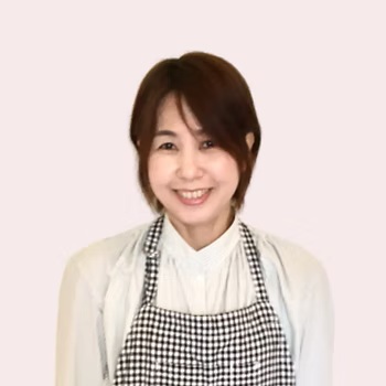 有限会社夢商人の遺品査定士の女性スタッフ
